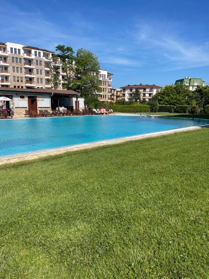 Sea Garden Beach Studio Saints Constantine and Helena Екстер'єр фото