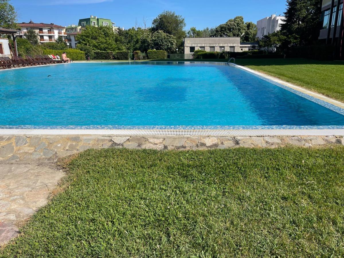 Sea Garden Beach Studio Saints Constantine and Helena Екстер'єр фото